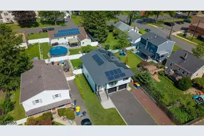 202 Tuttle St, Green Brook Township, NJ 08812 - Photo 28