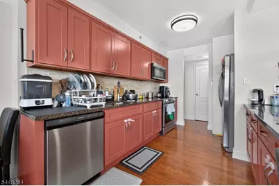 60 Parkway Dr #10C, East Orange, NJ 07017 - Photo 10