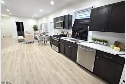 13 Edwin Pl, Newark, NJ 07112 - Photo 6