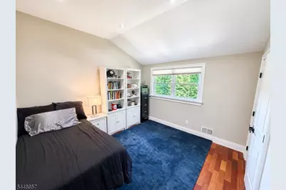 69 N Hillside Ave, Livingston, NJ 07039 - Photo 20