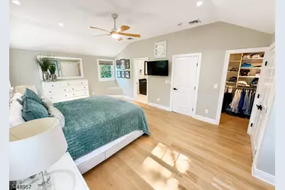 69 N Hillside Ave, Livingston, NJ 07039 - Photo 16