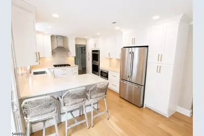 69 N Hillside Ave, Livingston, NJ 07039 - Photo 10