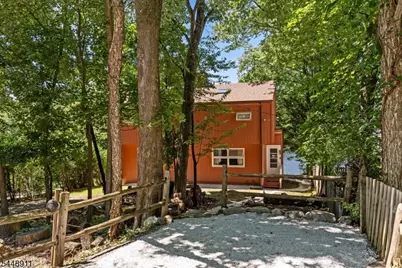 907 Plymouth Lake Dr, Stillwater Twp., NJ 07860 - Photo 22