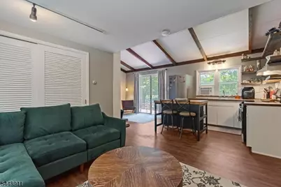907 Plymouth Lake Dr, Stillwater Twp., NJ 07860 - Photo 6