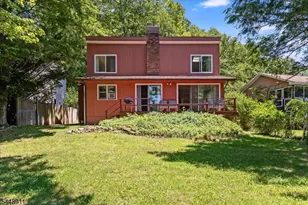 907 Plymouth Lake Dr, Stillwater Twp., NJ 07860 - Photo 1