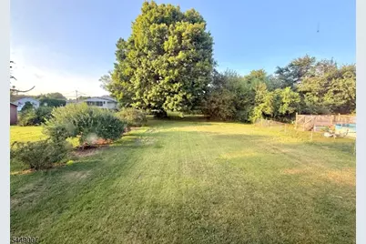 1085 Grand St, Phillipsburg, NJ 08865 - Photo 8