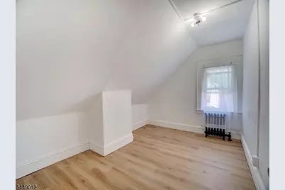 144 Steuben St, East Orange, NJ 07018 - Photo 16