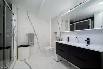1 Greene St #809, Jersey City, NJ 07302 - Photo 24