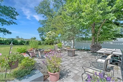 5 Birdseye Gln, Verona, NJ 07044 - Photo 34