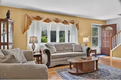 70 Hillview Ave, Franklin Township, NJ 08823 - Photo 2