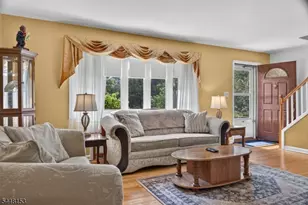 70 Hillview Ave, Franklin Township, NJ 08823 - Photo 2