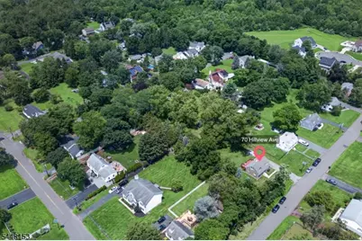 70 Hillview Ave, Franklin Township, NJ 08823 - Photo 10