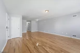 721 S 19th St, Newark, NJ 07103 - Photo 8