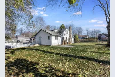 130 Littleton Rd, Morris Plains, NJ 07950 - Photo 18