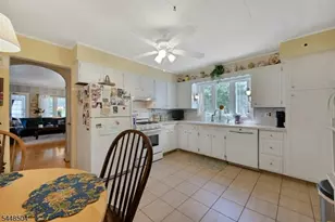 111 Van Winkle Ave, Hawthorne, NJ 07506 - Photo 10