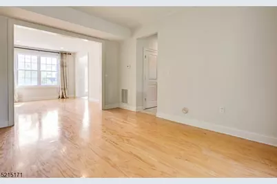 26 Pine Ln, Springfield, NJ 07081 - Photo 4