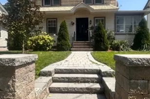 1037 W 5th St, Plainfield, NJ 07063 - Photo 2