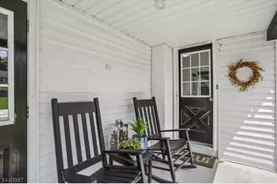 8 Windsor Rd, West Milford, NJ 07480 - Photo 28
