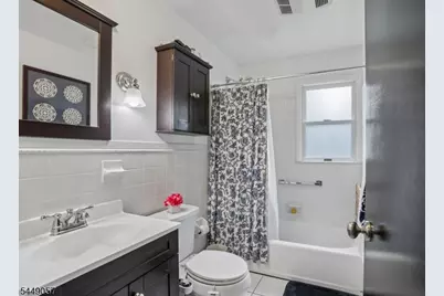 8 Windsor Rd, West Milford, NJ 07480 - Photo 22
