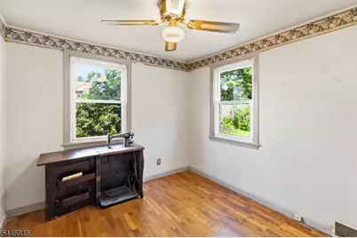 48 Malapardis Rd, Morris Plains, NJ 07950 - Photo 16