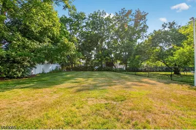 6 Crestwood Ct, Lincoln Park, NJ 07035 - Photo 14