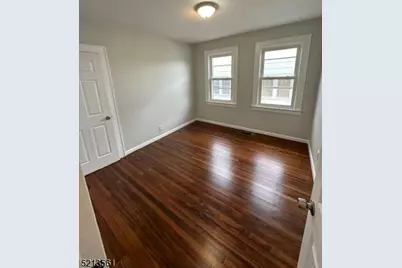 18 S Mountain ve , Cedar Grove, NJ 07009 - Photo 12