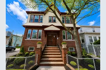 223 Munn Ave #2L, Irvington, NJ 07111 - Photo 1