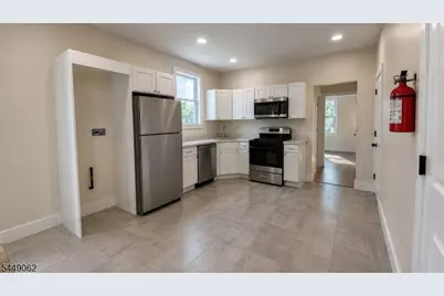 223 Munn Ave #2L, Irvington, NJ 07111 - Photo 12