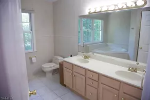 43 Cleveland Ave, East Hanover Township, NJ 07936 - Photo 20