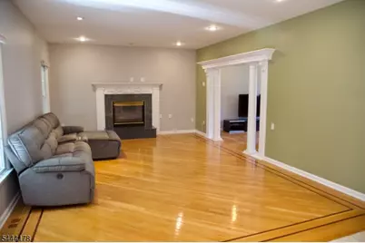 43 Cleveland Ave, East Hanover Township, NJ 07936 - Photo 8
