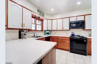 1136 Coolidge Rd, Elizabeth, NJ 07208 - Photo 6