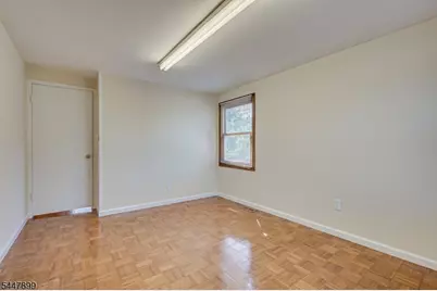 20 Tamarack Rd, Franklin Township, NJ 08873 - Photo 32