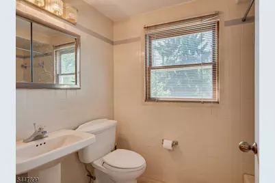 20 Tamarack Rd, Franklin Township, NJ 08873 - Photo 34