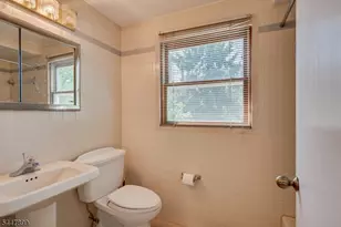 20 Tamarack Rd, Franklin Township, NJ 08873 - Photo 34