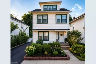16 Rosedale Ave #2, Montclair, NJ 07042 - Photo 1