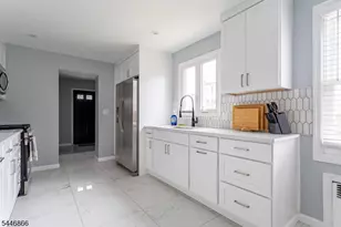 11 Edison St, Bloomfield, NJ 07003 - Photo 16