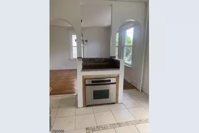 852 S 13th St, Newark, NJ 07108 - Photo 8