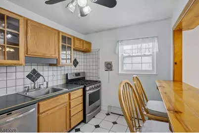 1279B Valley Rd, Wayne, NJ 07470 - Photo 10