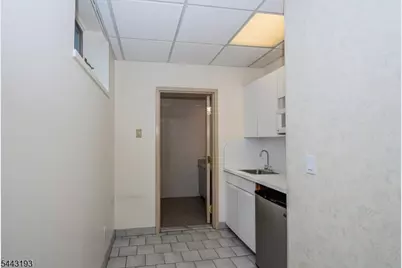 213 Chestnut Street, Nutley, NJ 07110 - Photo 12