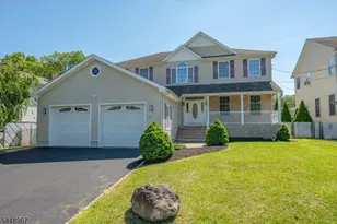 25 Park Pl, Little Falls Township, NJ 07424 - Photo 2