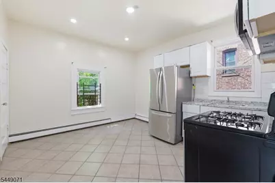 478 Summer Ave #2, Newark, NJ 07104 - Photo 2