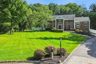 9 Revere Ct, Randolph Township, NJ 07869 - Photo 2