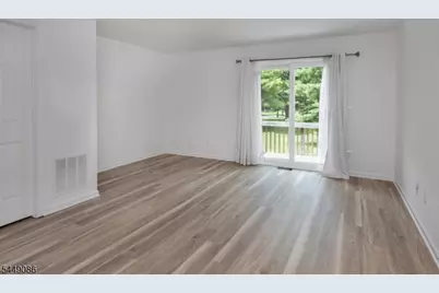 903 Wetherburn Ct, Raritan Township, NJ 08822 - Photo 6
