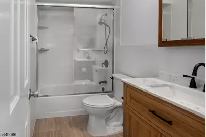 903 Wetherburn Ct, Raritan Township, NJ 08822 - Photo 12