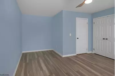 903 Wetherburn Ct, Raritan Township, NJ 08822 - Photo 14