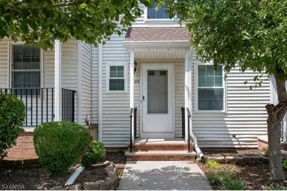 903 Wetherburn Ct, Raritan Township, NJ 08822 - Photo 2