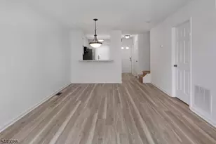 903 Wetherburn Ct, Raritan Township, NJ 08822 - Photo 6