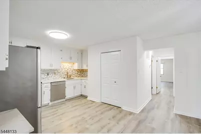 2 Heritage Ln, Hamburg, NJ 07419 - Photo 6