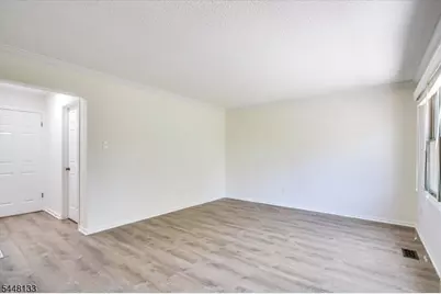 2 Heritage Ln, Hamburg, NJ 07419 - Photo 20