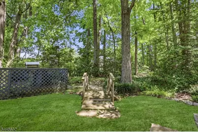 51 Union County Pkwy, Clark Township, NJ 07066 - Photo 10